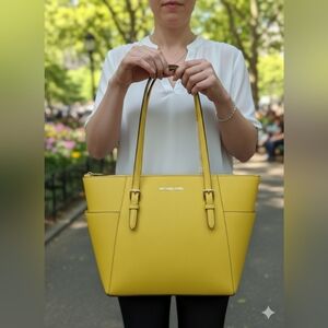 Michael Kors Charlotte Large Top Zip Shoulder Tote Bag Golden Yellow (NWT)